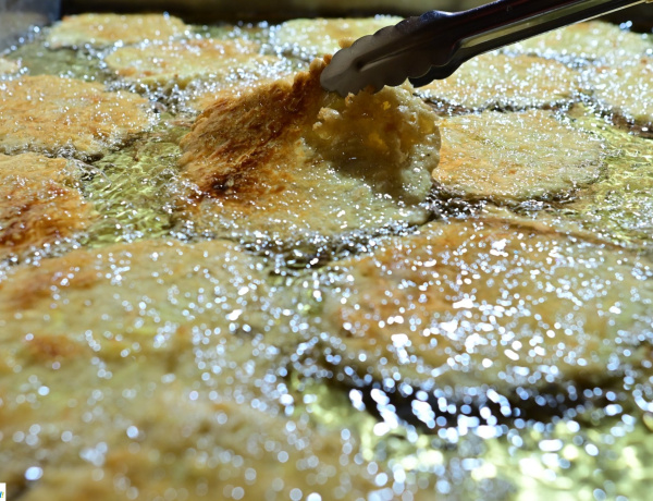 Mit szólna egy friss, forró lapcsánkához? - a Kossuth téren csütörtökön Önt is megvendégelik