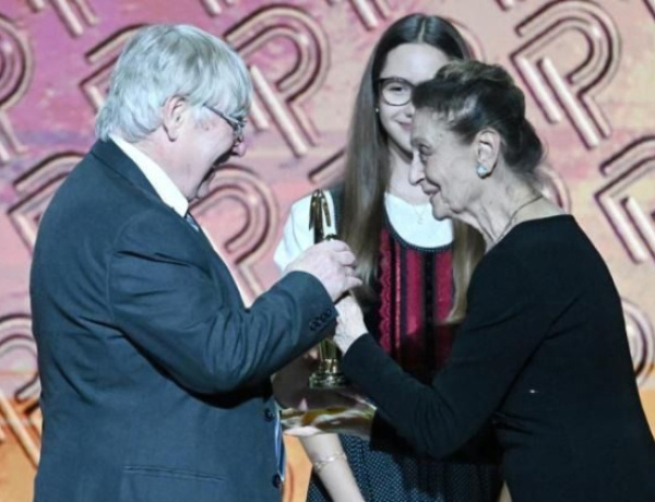 A világjáró kórus országos sikere                     