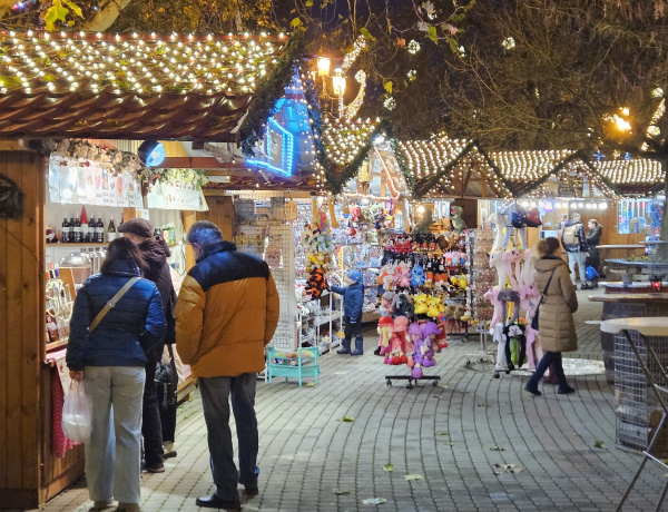 Ez már harmadik gyertya – Ilyen lesz a vasárnap a nyíregyházi Kossuth téren