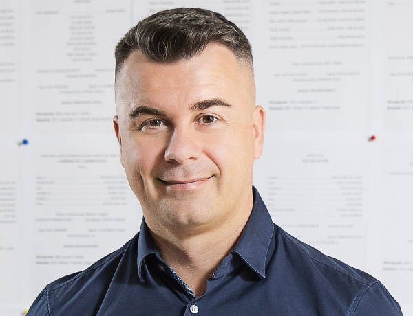 Rekord és ünnepi műsorkavalkád a színházban