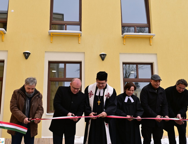 Új épületszárnnyal gazdagodott a Kossuth - több mint 500 millióba került 