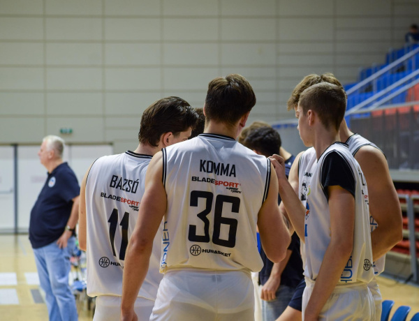 Nagy csatában maradtak alul a Cápák             