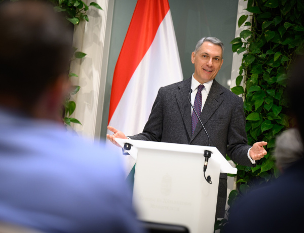 Január 20-án nyilvánosságra hozzák az új KRESZ-t, amelyet szeptembertől vezetnének be