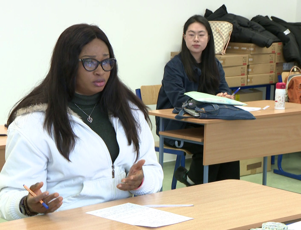 Mesterképzés angol nyelven - megkezdődtek a záróvizsgák az egyetemen