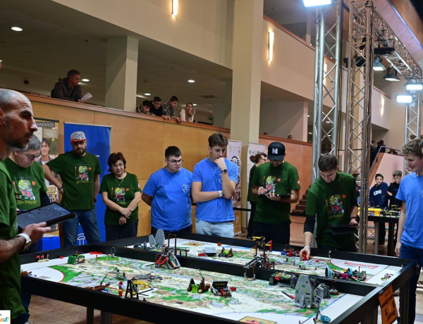 FIRST LEGO League - Regionális robotika verseny Nyíregyházán