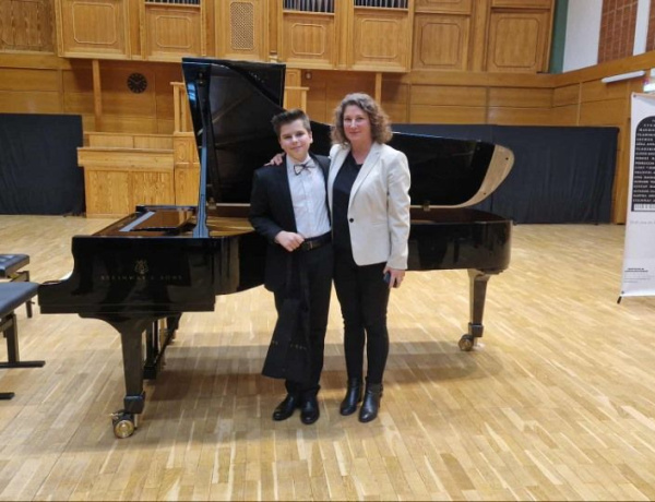 Sikeresen szerepelt Sarusi Ádám, a Vikár Sándor Zeneiskola tanulója