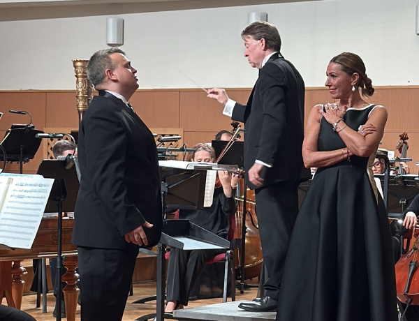 ÖsszHang – magyar és olasz dallamok találkozása Miklósa Erikával és Horváth Istvánnal