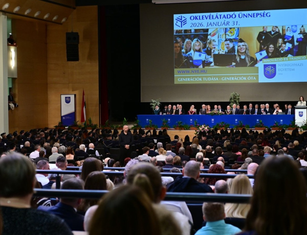 Oklevélátadó – 185-en vették át diplomájukat a Nyíregyházi Egyetemen