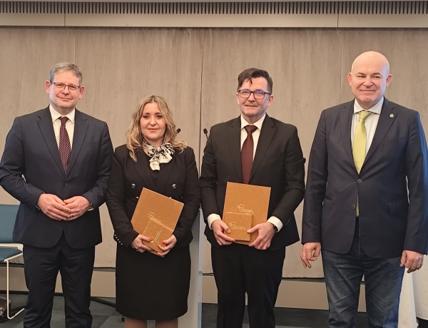 Láthatóvá tenni a rejtett kincseket – Értékteremtő Közösségekért díjat kapott Kisari Károly