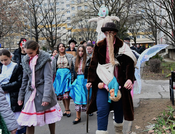 Ötödik alkalommal rendezték meg a Jósavárosi Télűző Farsangi Felvonulást