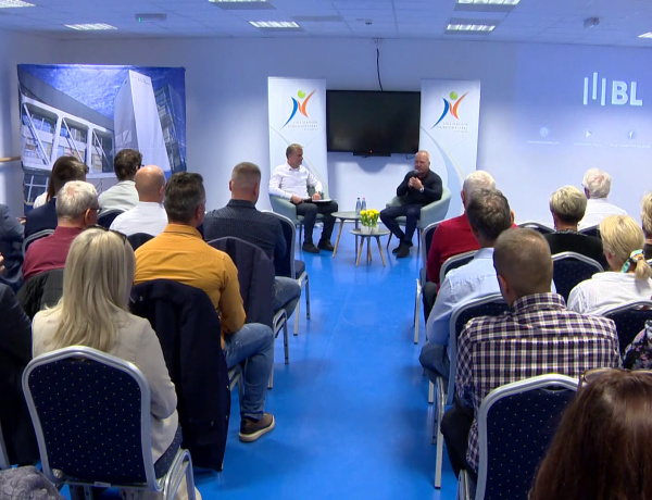 Ingyenes vállalkozásfejlesztési programsorozat indul a helyi kis- és középvállalkozók pályázatainak sikeréért