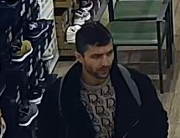 Rendőrség: "Jelentkezzen, ha felismeri ezt a férfit!"