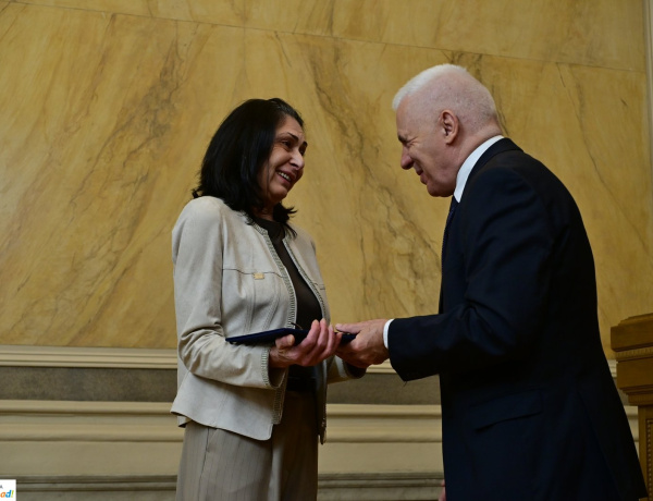 Elismerések – Nívódíjat, Bencs László emlékéremet és Burger István díjat adtak át a közgyűlésen