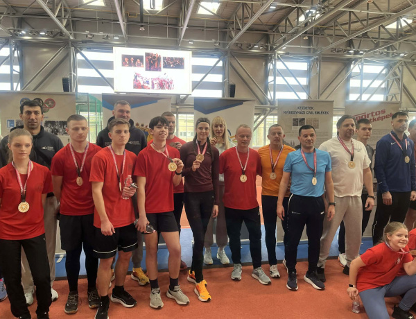 Világcsúcstartó a Bütyök 100 Emlékfutáson!                   