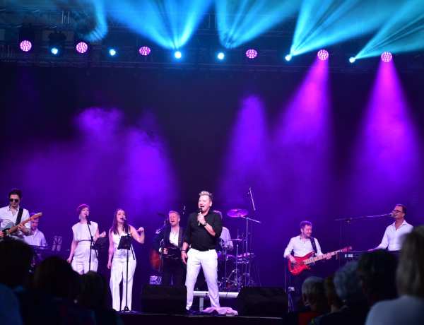 Városi Nőnap – Tisztelgés a hölgyek előtt