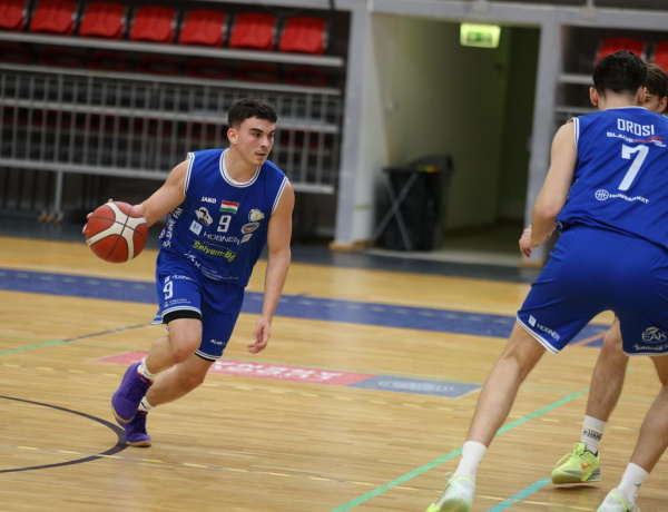 Győzelem idegenben - izgalmas meccsen nyertek a Cápák