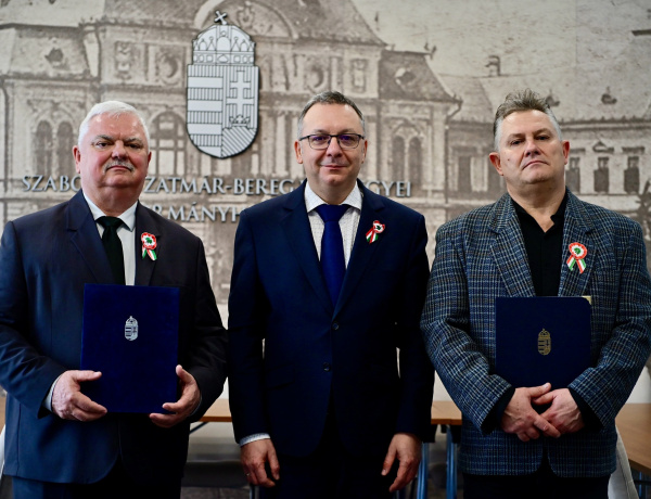 Kitüntetések - Sipos Tibor és Székelyhidi Ferenc munkáját is elismerték a nemzeti ünnep alkalmából 