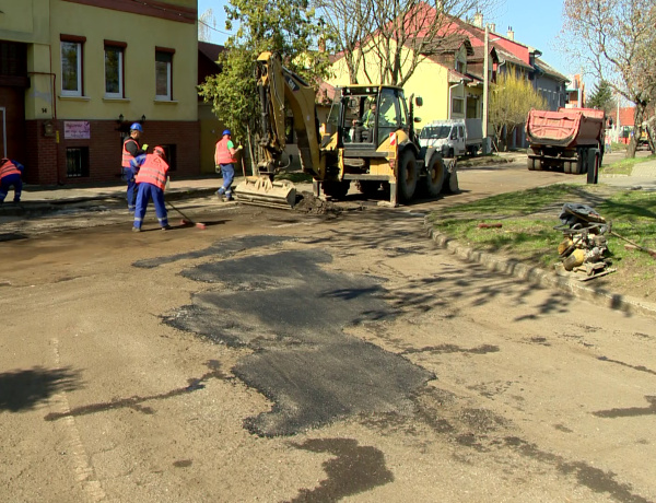 Útfelújítások – Harminc helyszínen dolgoznak