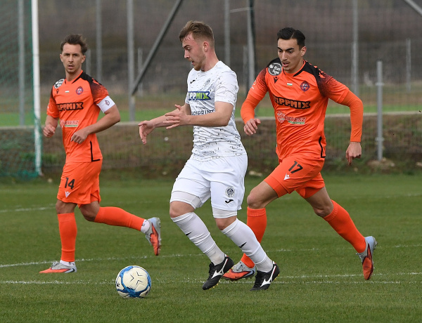 Edzőmeccs - nyert a Karcag ellen a Szpari                            