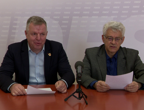 Fidesz-sajtótájékoztató: kérdéseket fogalmaztak meg a Tisza Párt jelöltjével kapcsolatban