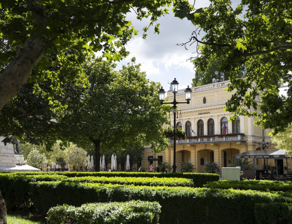 Koncertek, tematikus utcák és ifjúsági programok várják a fiatalokat – ez derült ki a Helló Nyíregyházáról!