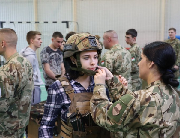 Először ballagnak honvéd kollégisták Nyíregyházán