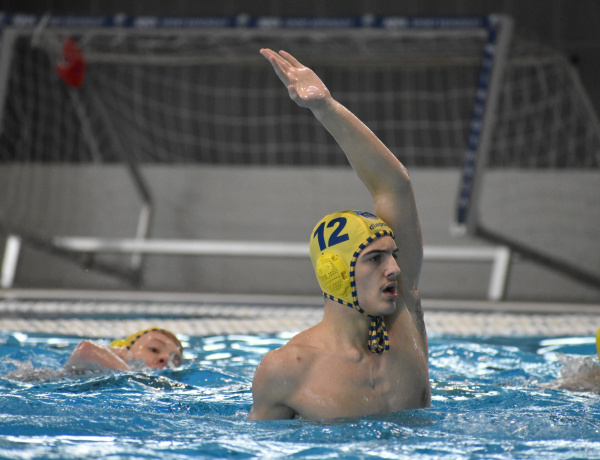 AQUA SE - egy győzelem, két vereség                                       