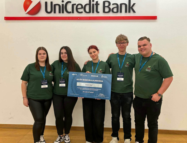  Nyíregyházi diákvállalkozás nyerte az országos versenyt – nemzetközi döntőbe jutott a RECAF