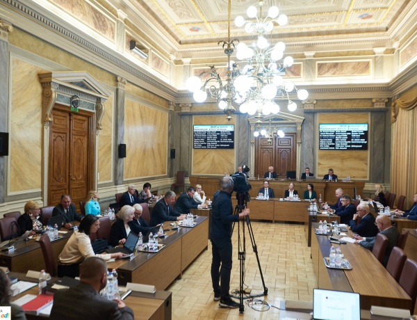 Közgyűlés – Katasztrófavédelmi beszámoló, támogatások és újabb térfigyelő kamerák a napirendi pontok között