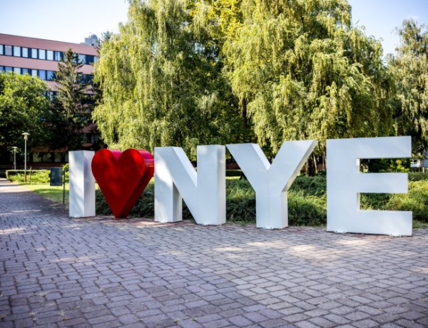 Táncházzal ismerkednek a magyar hagyományokkal a Summer University hallgatói