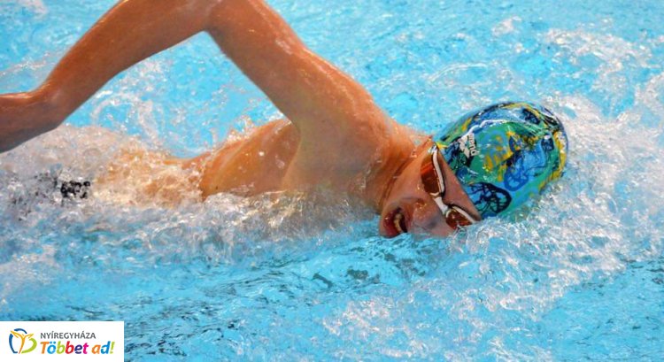 29 rajt, 24 érem - jól szerepeltek a nyíregyházi úszók Hajdúszoboszlón az Árpád Kupán