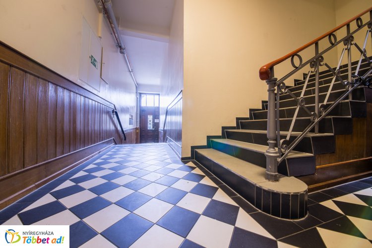 Lépcsőházak biztonsága – Ezek a legfontosabb tűzvédelmi szabályok 