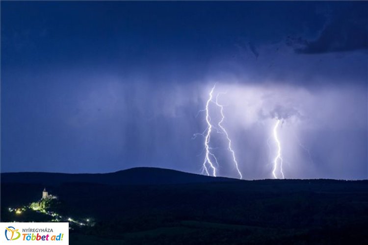 Zivatarok miatt figyelmeztet az Országos Meteorológiai Szolgálat