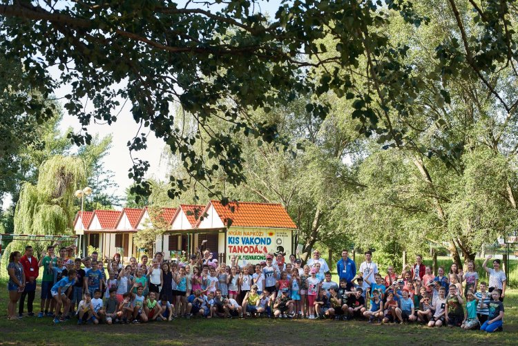 Megkezdődött a Kis Vakond Gyermektábor 28. idénye – Hét turnusban várják a gyerekeket