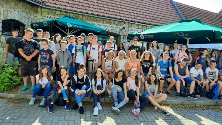 Június 29-től a Zelk és a Szőlőskerti Iskola tanulói vették birtokba a Szigligeti tábort