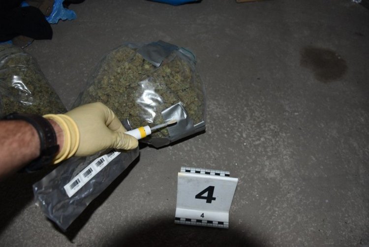Kábítószerrel kereskedett Nyíregyházán – A szabolcsi rendőrök a TEK segítségével fogták el