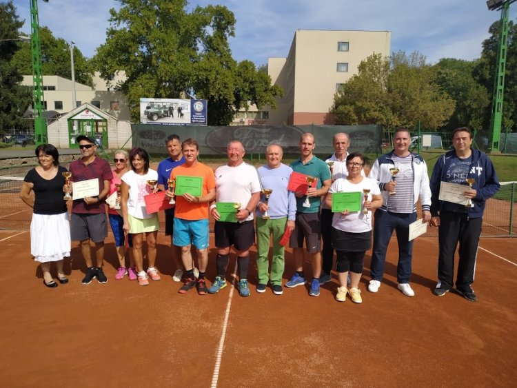 Jeszi Emléktorna - Ezúttal is tenisszel emlékeztek a sportemberre