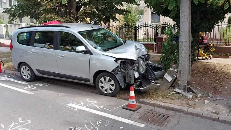 Tragikus baleset a Fészek utcán – Hiába próbálták újraéleszteni a sofőrt, nem élte túl