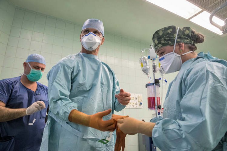 Súlyos betegeknek ad esélyt a nyíregyházi sebész főorvos    