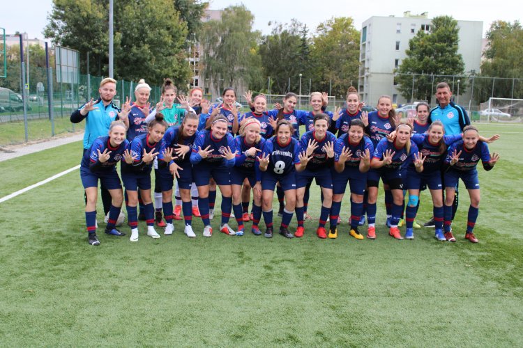 Történelmi siker - A legjobb nyolc között a Szpari női labdarúgó együttese
