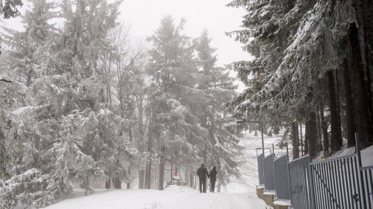 „Már hó takará el a Kékestetőt” – Leesett az első hó Magyarországon