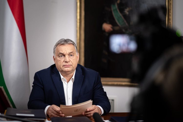 Orbán Viktor: Január 11-ig marad a kijárási tilalom             