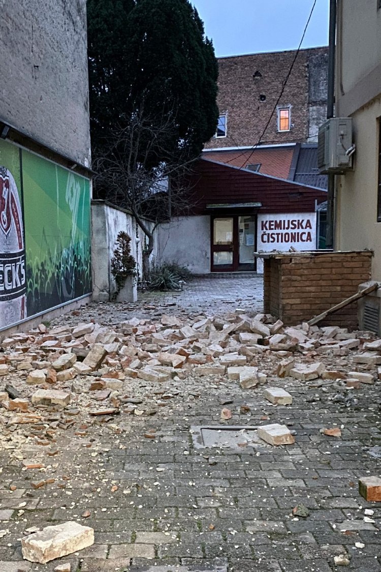 Földrengés volt Magyarországon, még a csillárok is kilengtek 