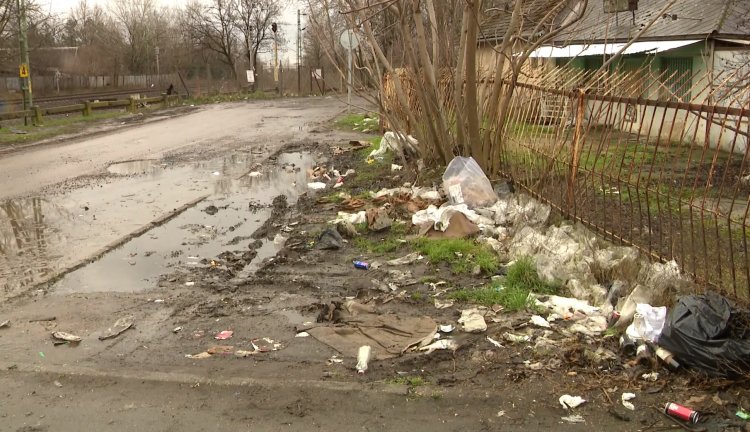 Felszámolják a hulladéklerakót – Megtisztul a Sirály és Acél utca közötti terület