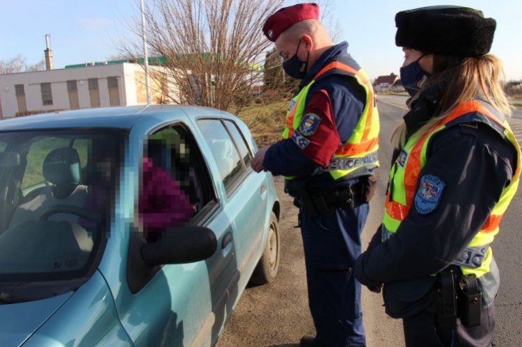 Összehangolt közlekedésbiztonsági ellenőrzést tartottak Szabolcs-Szatmár-Bereg megyében