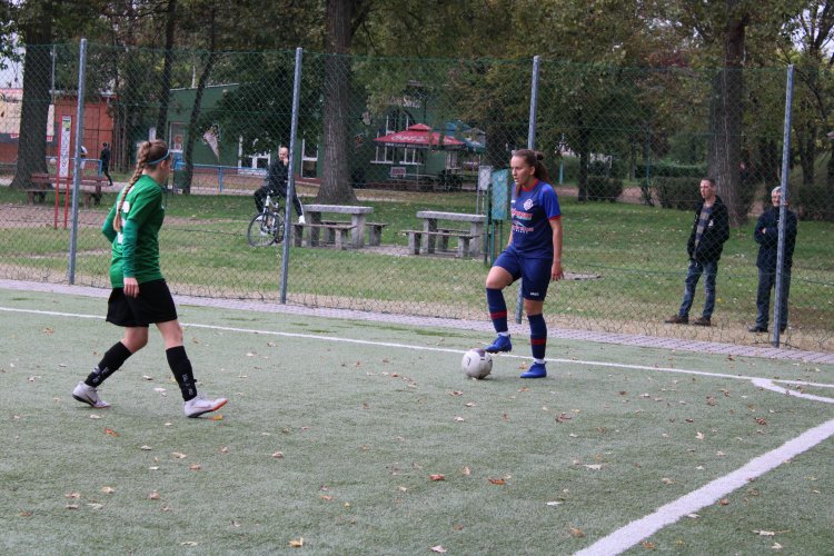 Három meccs, 9 gól - Nagy Panna mesterhármasával nyert a Szpari