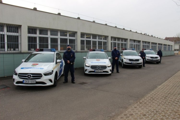 Új szolgálati gépkocsik Szabolcs megyében                       