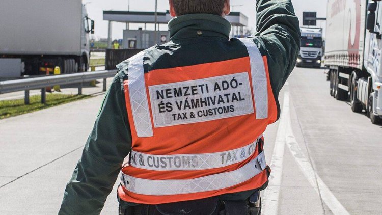 Nemzeti Adó- és Vámhivatal: távirányítóval trükközött a sofőr
