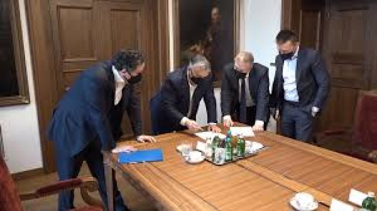 Orbán Viktor a kereskedelmi kamarával tárgyalt                        