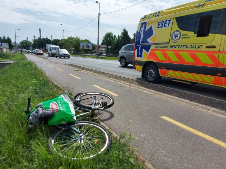 Felborult és megsérült egy kerékpáros a Tiszavasvári út kivezető szakaszán